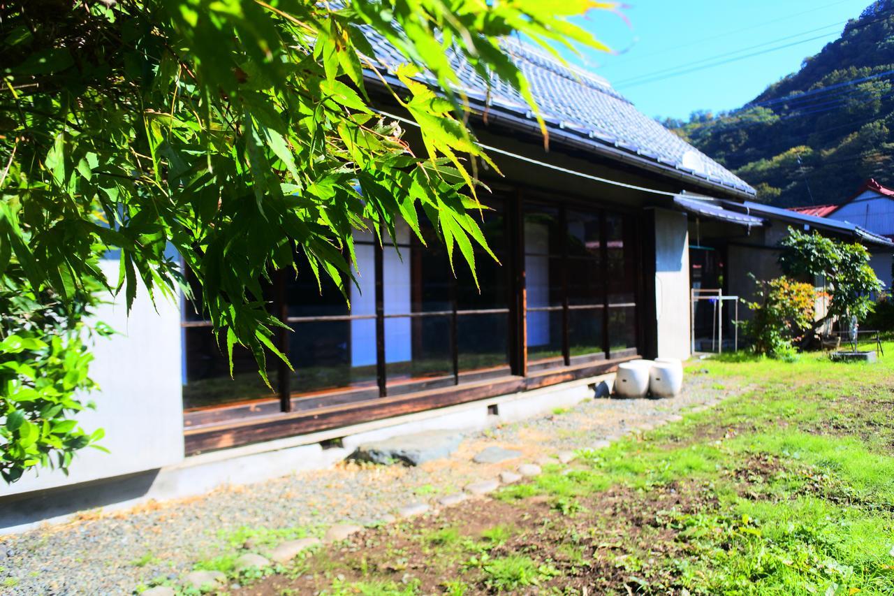 Guest House Yukari Tsuru Eksteriør bilde